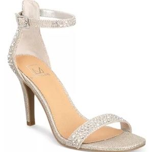 Material Girl Blair two piece silver shoe 8.5W